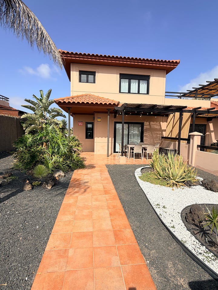 Agradable Villa Con JardÃn Y Piscina - Fuerteventura