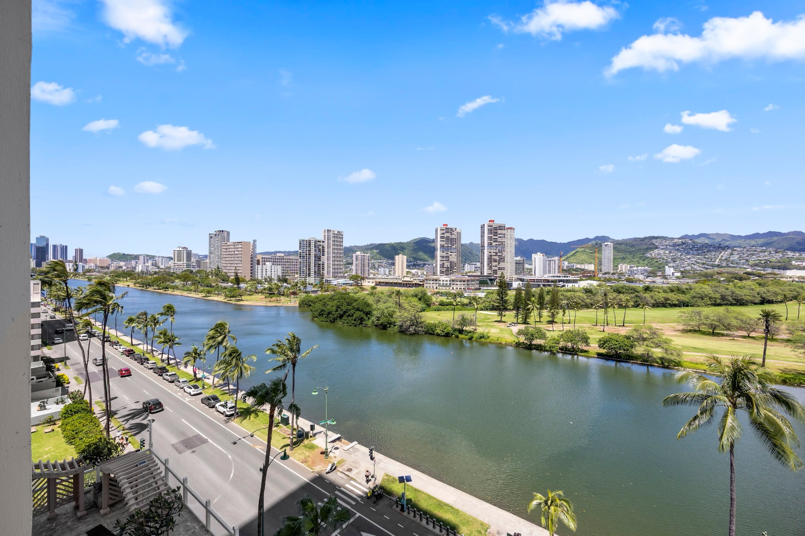 Condo in Honolulu · ★4.96 · 1 bedroom · 4 beds · 1 private bath - Image 21