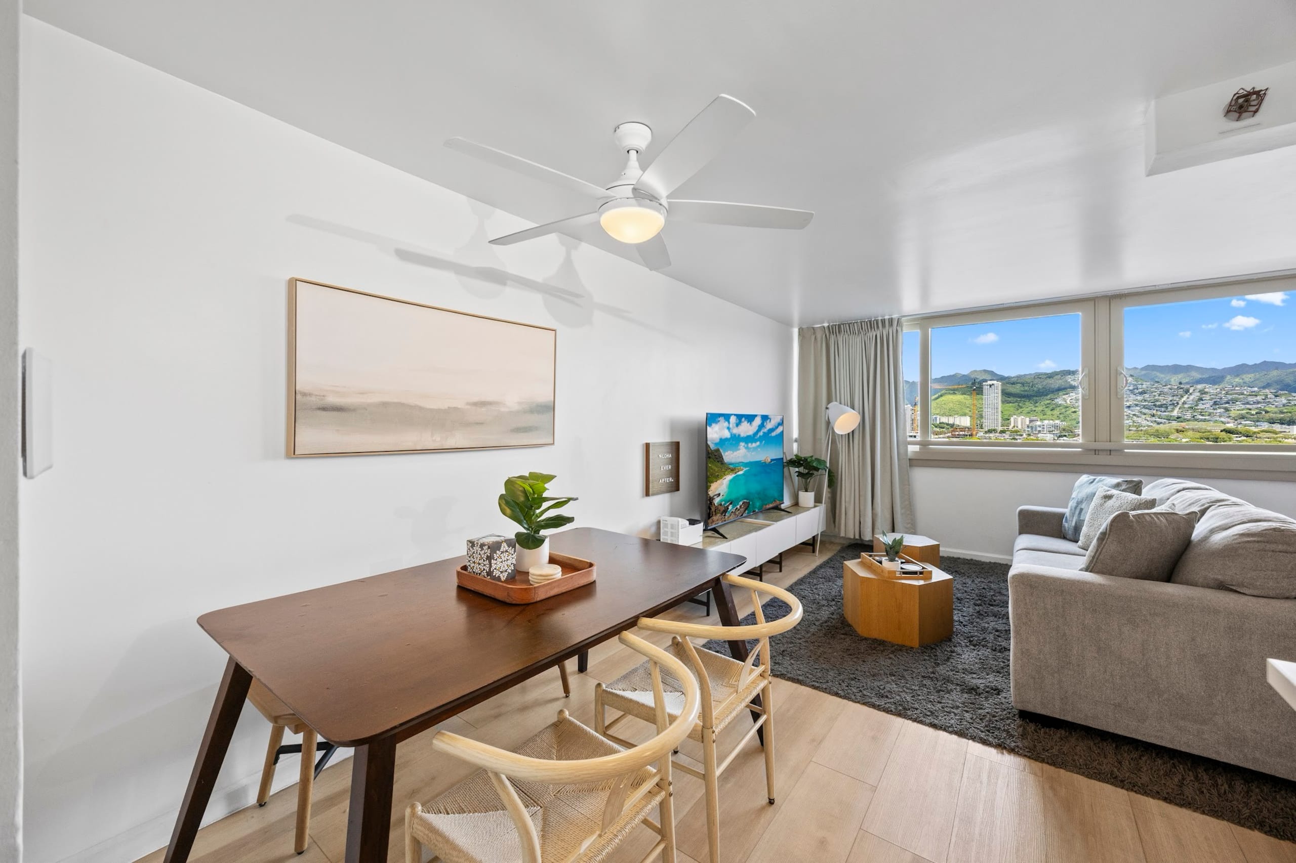 Condo in Honolulu · ★4.96 · 1 bedroom · 4 beds · 1 private bath - Image 35