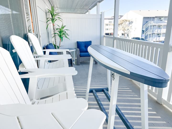 1-min Walk To Beach • Family-friendly • Sleeps 8 - Ocean City, MD