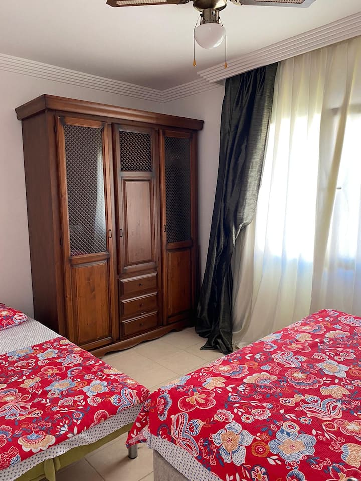 غرفة النوم 2