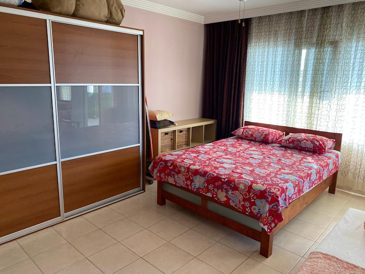 غرفة النوم 1