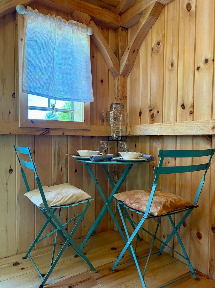 Stonegrove Sleeping Cabin - Wiarton