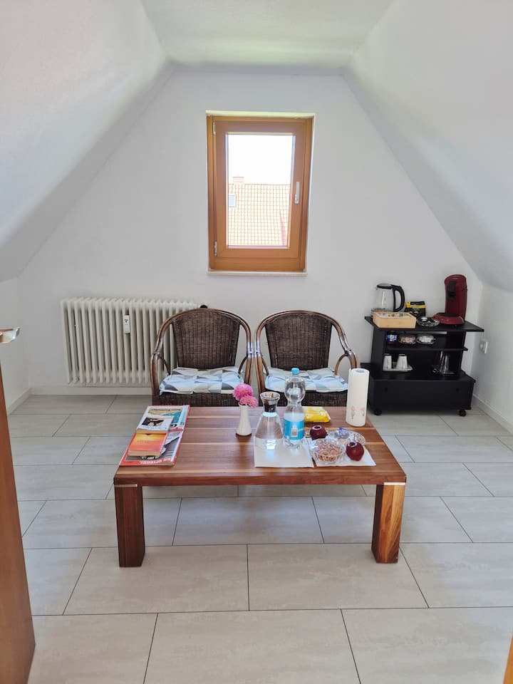 Bright Attic Room With Daylight Bathroom. - Göttingen