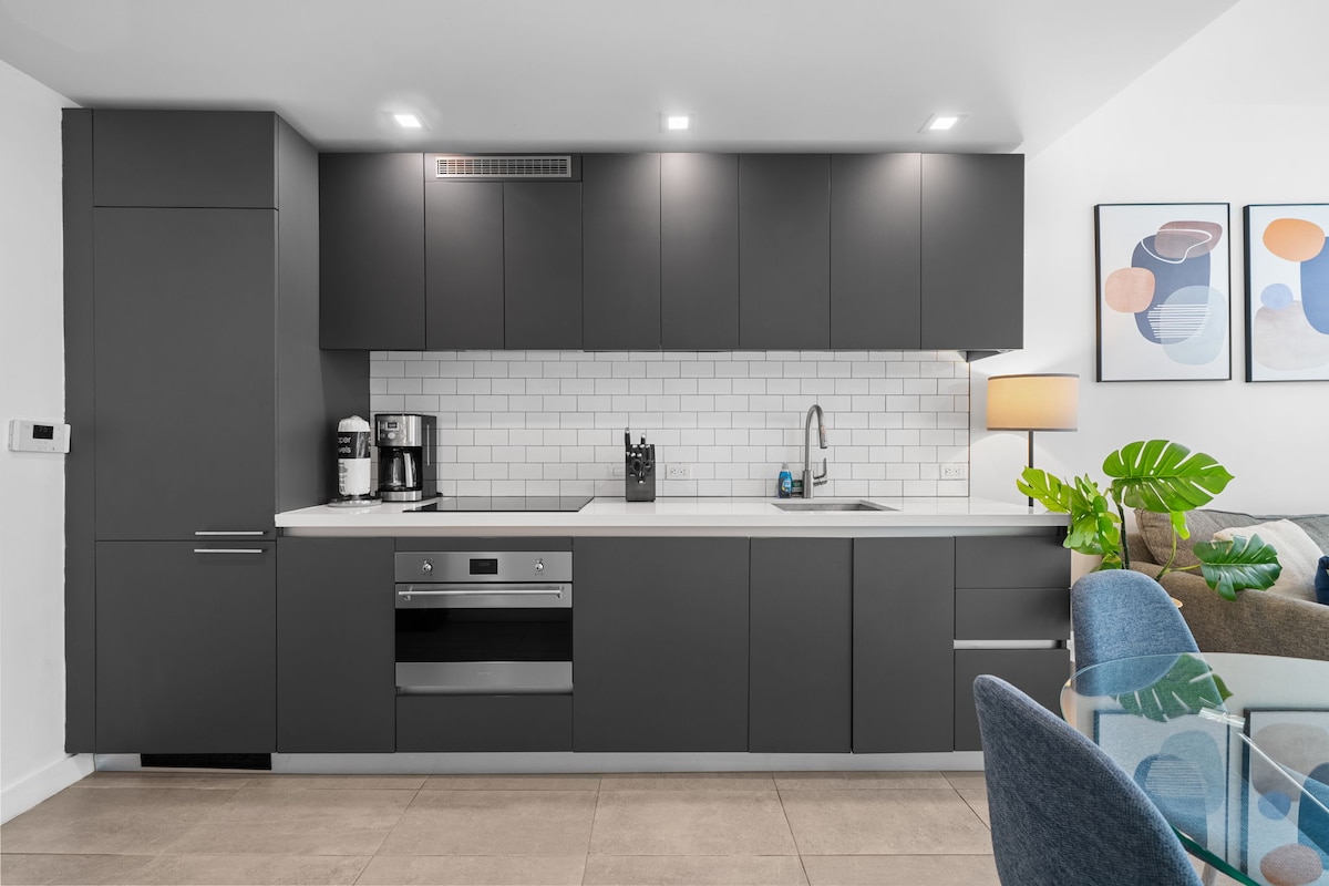 Downtown Miami • Modern 1BR Apt @ Yotelpad