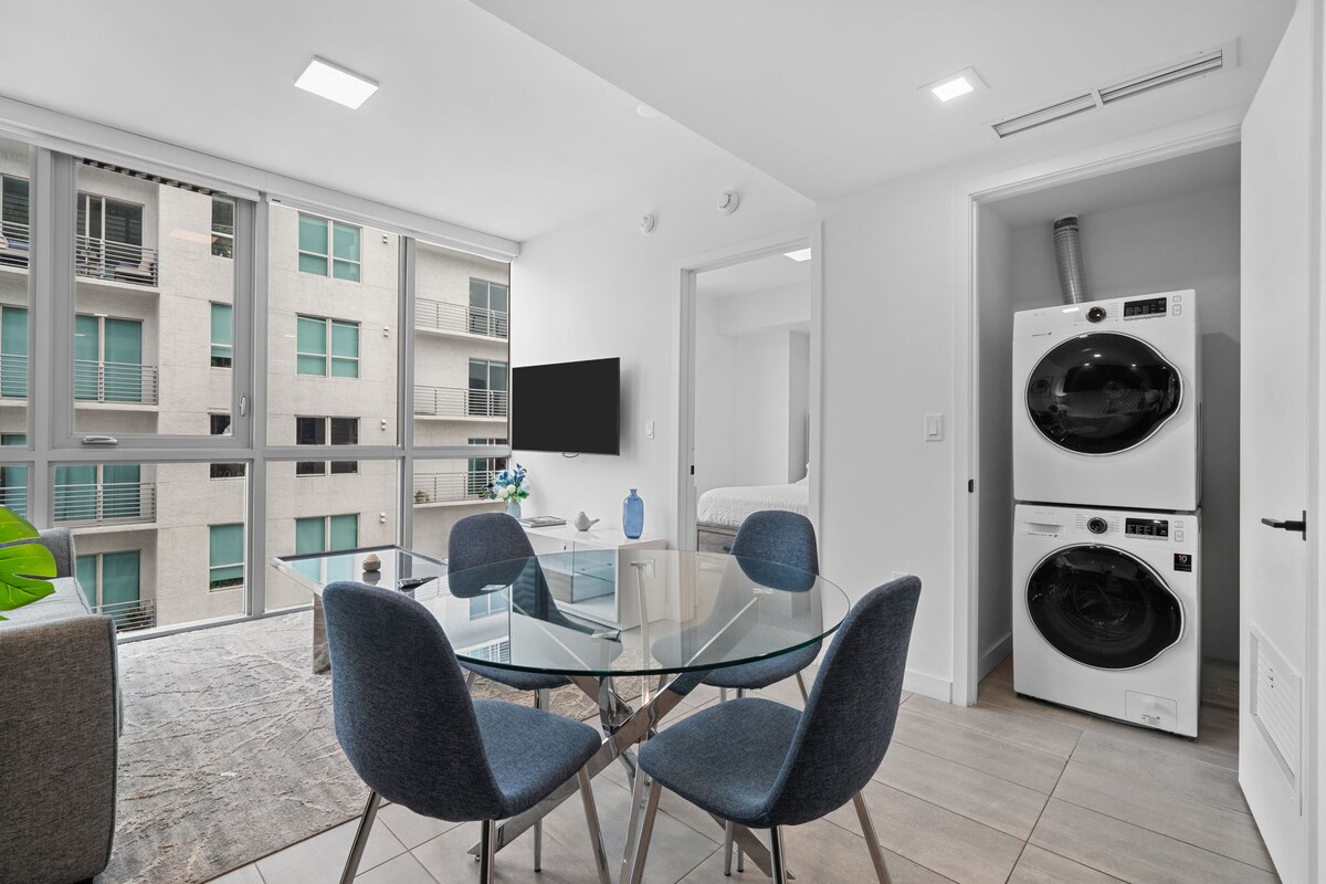 Downtown Miami • Modern 1BR Apt @ Yotelpad