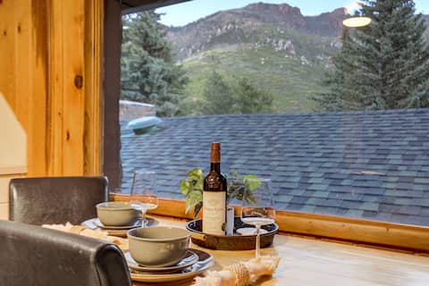 Pikes Peak Stone Cottage | Hot Tub & Game Room