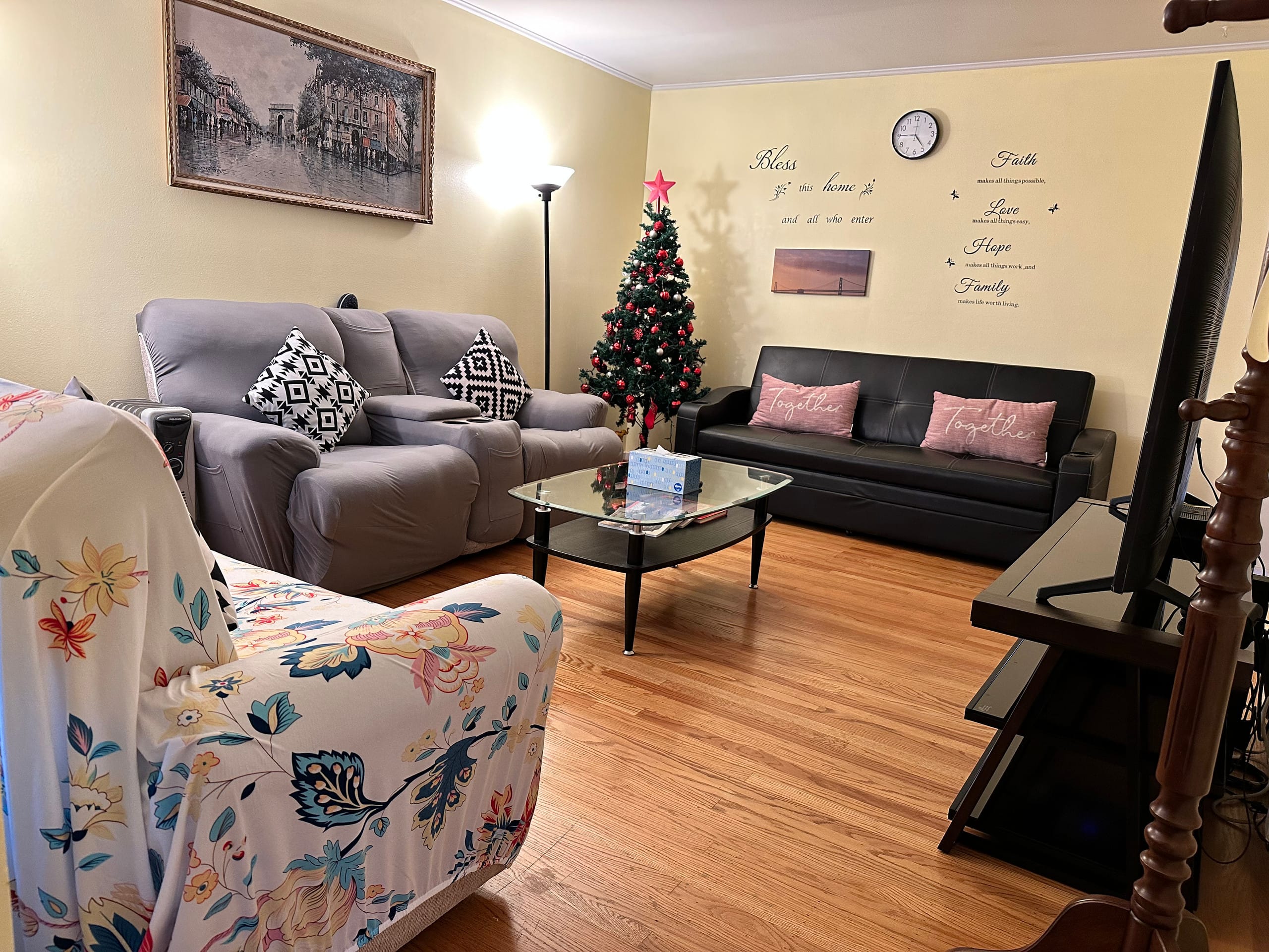 Home in San Francisco · ★4.92 · 2 bedrooms · 3 beds · 1 bath - Image 8