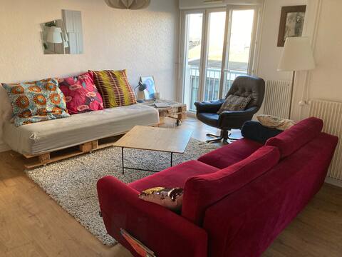 Successful Airbnb property: Bright apartment in Minimes in Minimes / Barrière De Paris / Ponts Jumeaux / La Vache / Raisin / Fondeyre