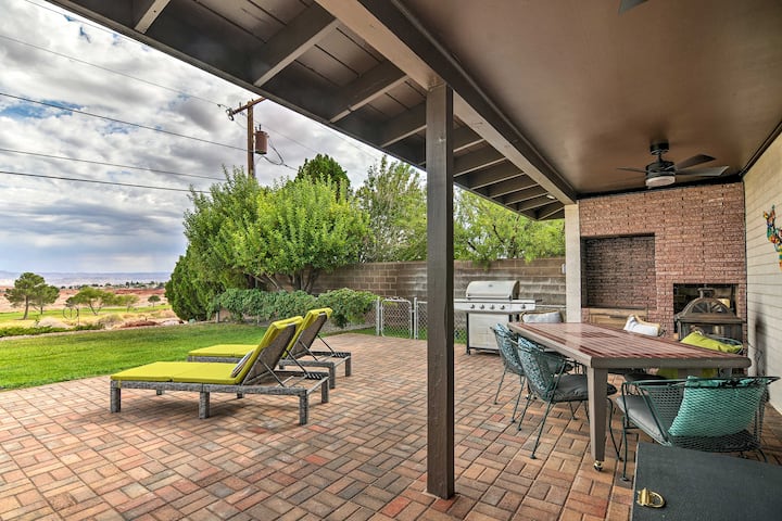 Lake Powell Views: Mid-century Home In Page - Page, AZ