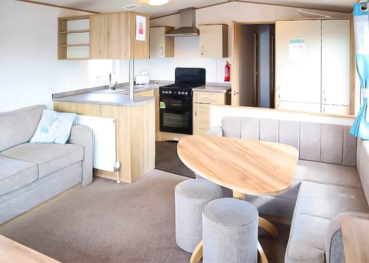 Gold 8 Caravan - Chapel Saint Leonards