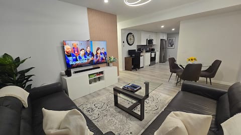 Top Airbnb: Luxurious and Spacious 2BR Suite w/ Self Check-In in Mahogany