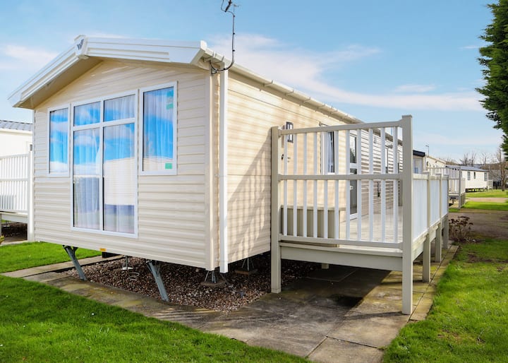 Grange Gold 3 (Pet) - Mablethorpe
