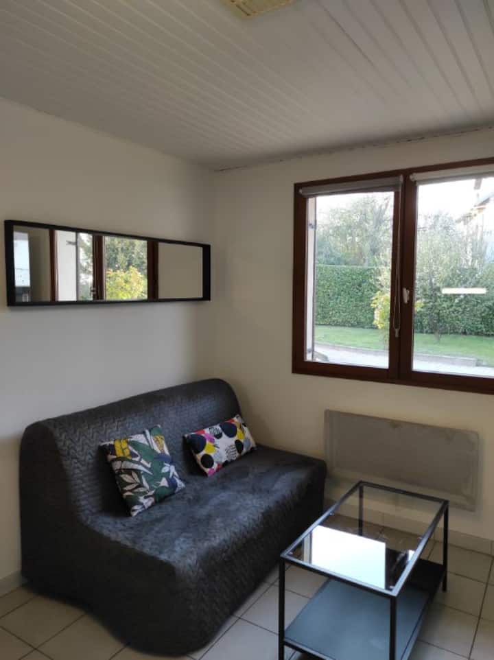 Super Pied-à-terre, Au Rdc, Proche Des Thermes. - Lons-le-Saunier