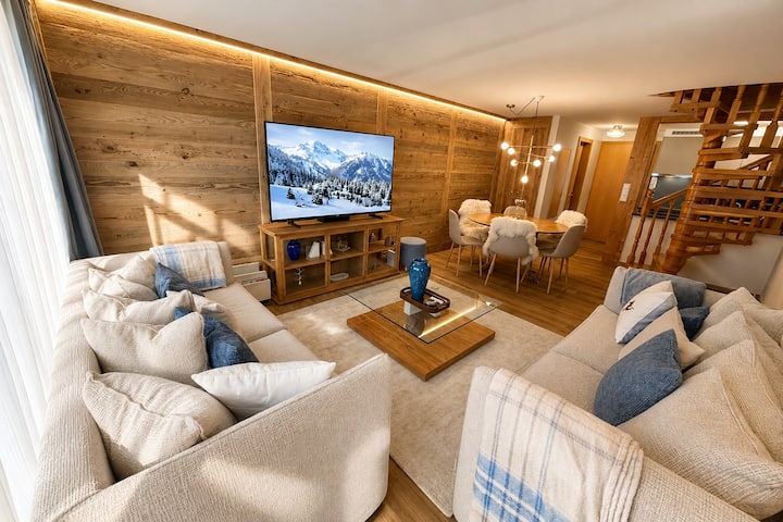 Modern duplex by gondola – ski-in & mountain view