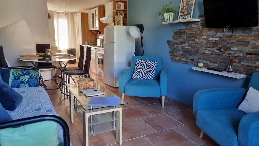 Entire home with 2 bedrooms in Sarlat La Caneda - Les gites d'EVANE 