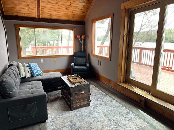 Lakefront Escape•hot Tub•fishing •Swimming•boats - Lake Monomonac