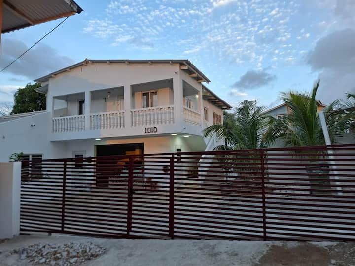 Prachtig, Privé & Centraal Gelegen Appartement - Curaçao