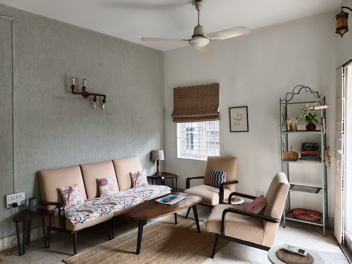 A Delightful 2bhk Home-stay Centrally Located - Kolkata