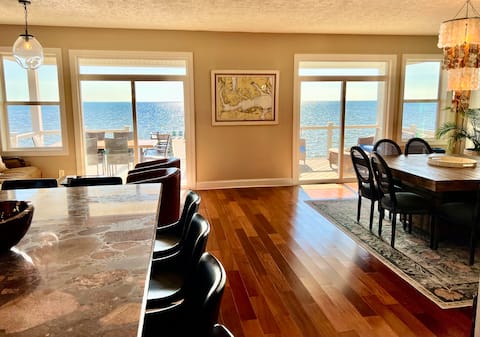 Waterfront Estate | Mini-Resort | Stunning Sunsets