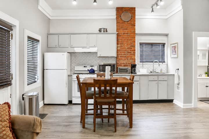 Charmant Logement 1 Chambre à Buffalo, Avec Parking Et Cuisine Complète - Buffalo, NY