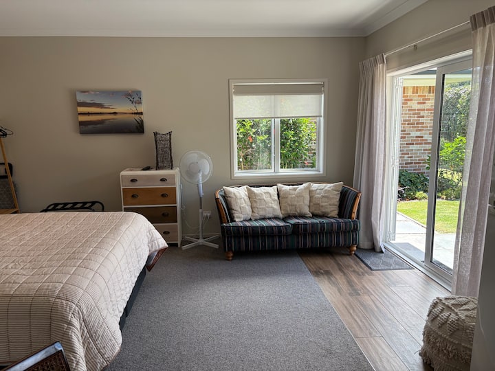 Centrally Located & Private Guest Suite - 타우랑가