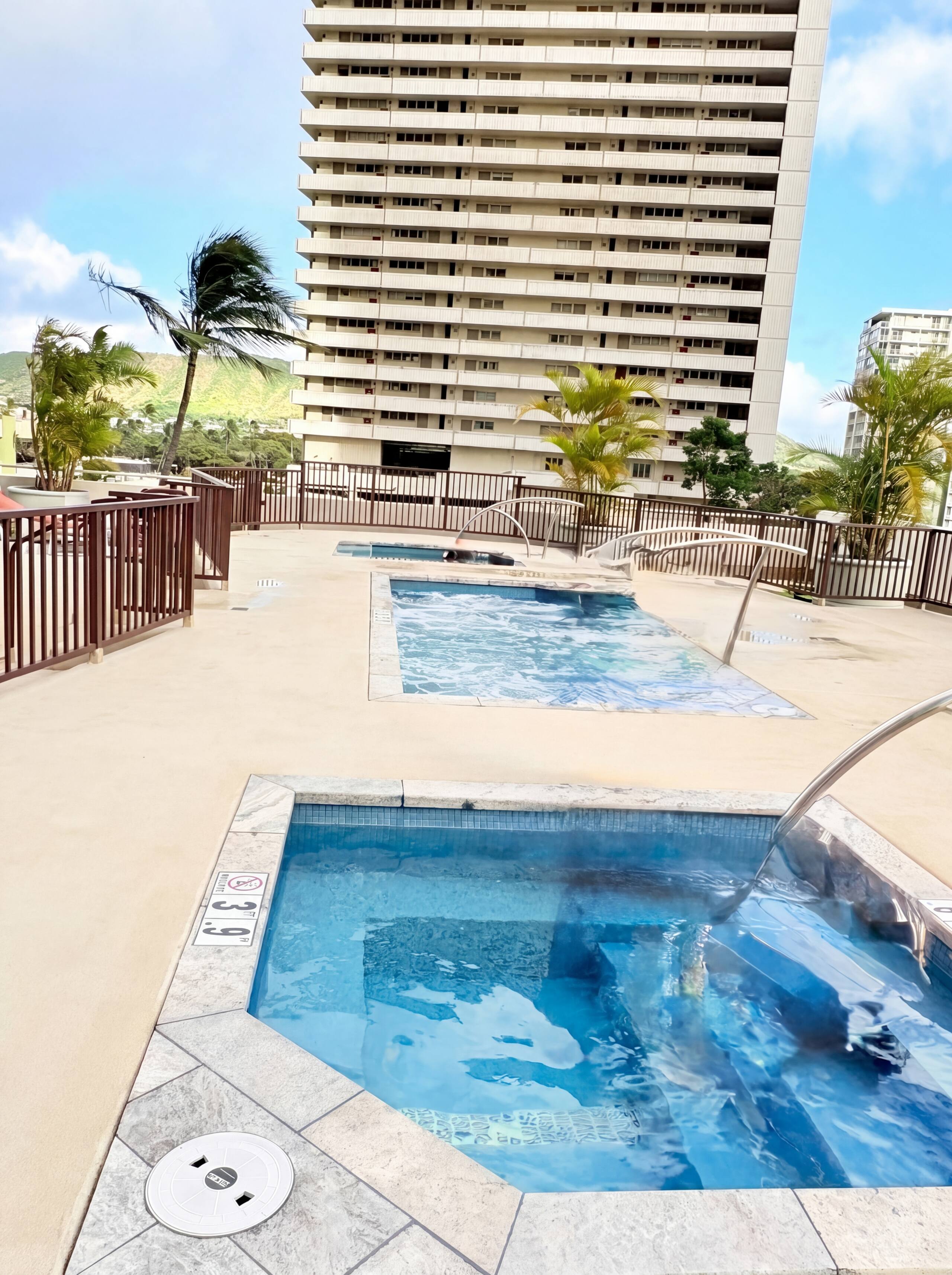 Heart of Waikiki amazing ocean view1 free parking - Image 37