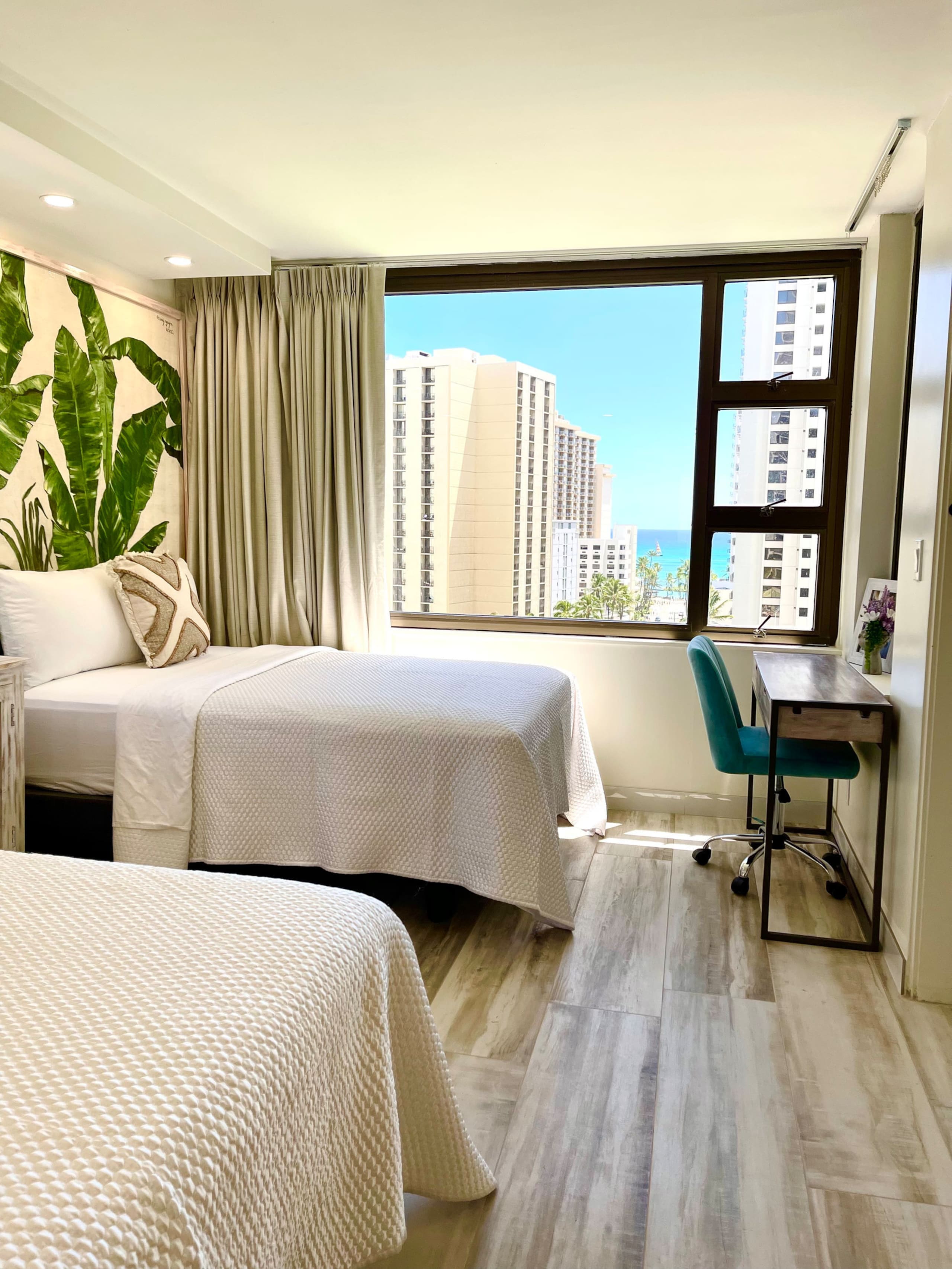 Heart of Waikiki amazing ocean view1 free parking - Image 12