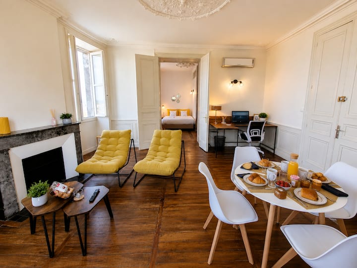 Confortable Avec Clim - Vue, Fibre & Hyper Centre - Angoulême