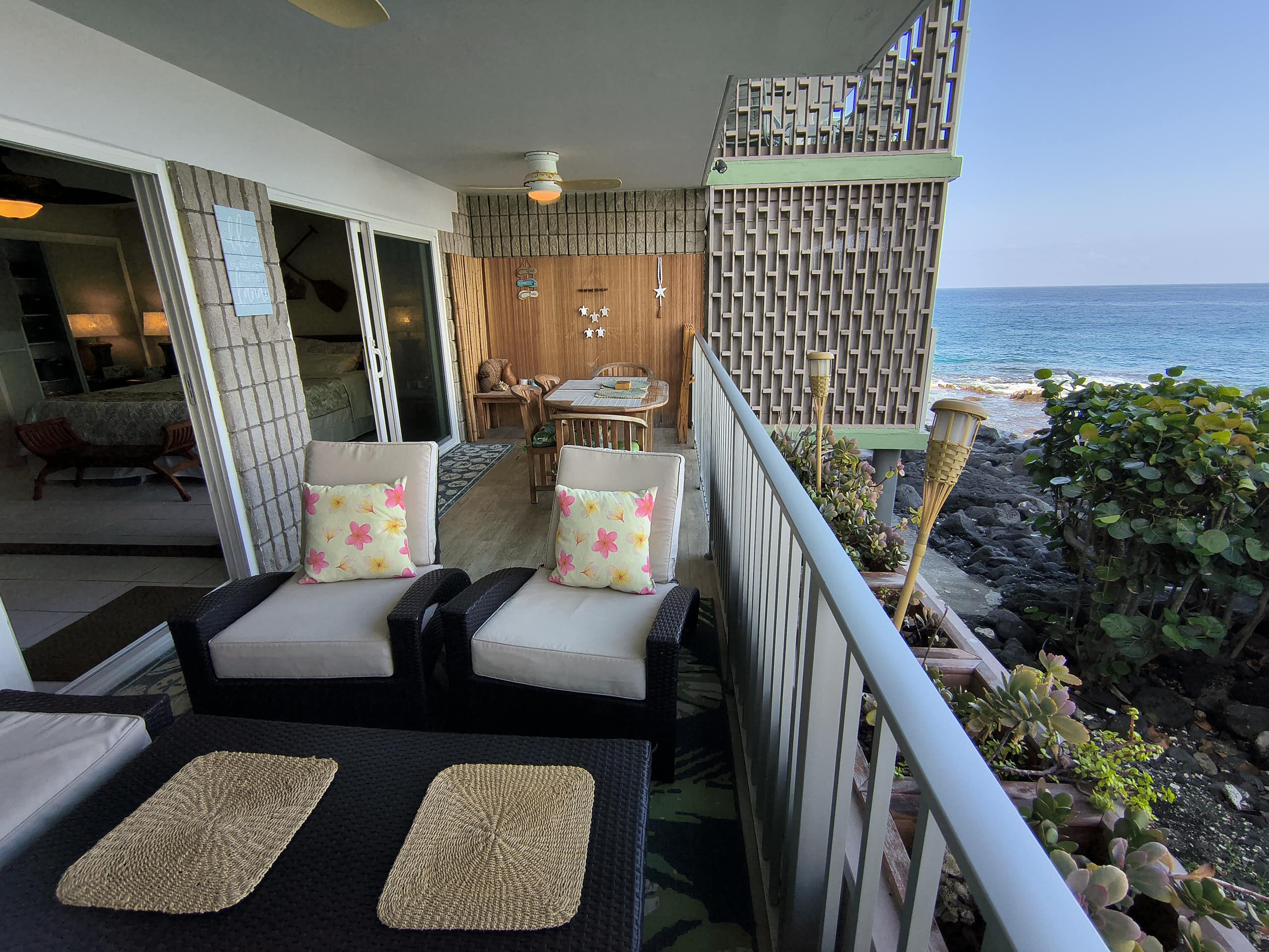 Condo in Kailua-Kona · ★4.94 · 2 bedrooms · 3 beds · 2 baths - Image 23