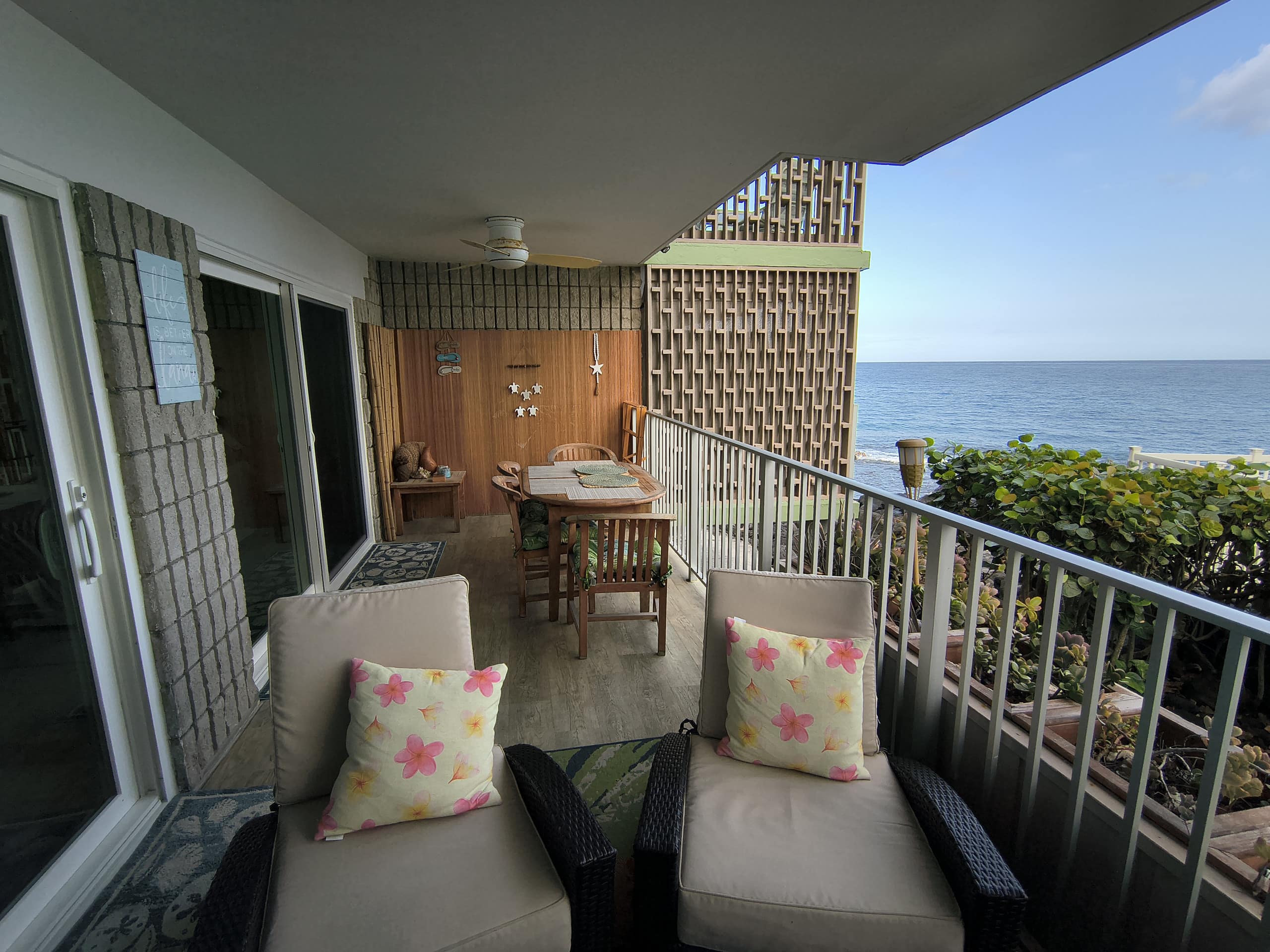 Condo in Kailua-Kona · ★4.94 · 2 bedrooms · 3 beds · 2 baths - Image 20
