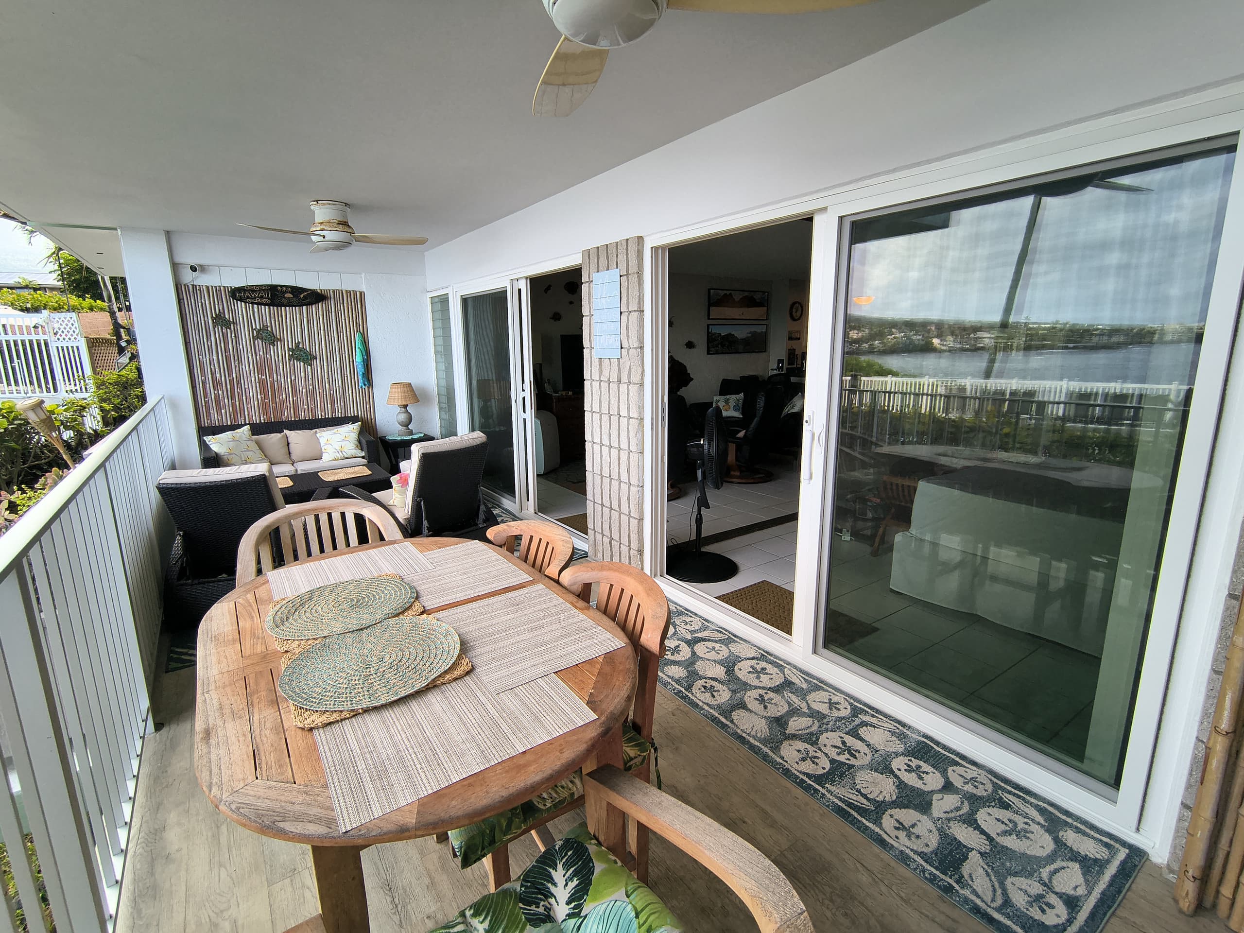 Condo in Kailua-Kona · ★4.94 · 2 bedrooms · 3 beds · 2 baths - Image 25