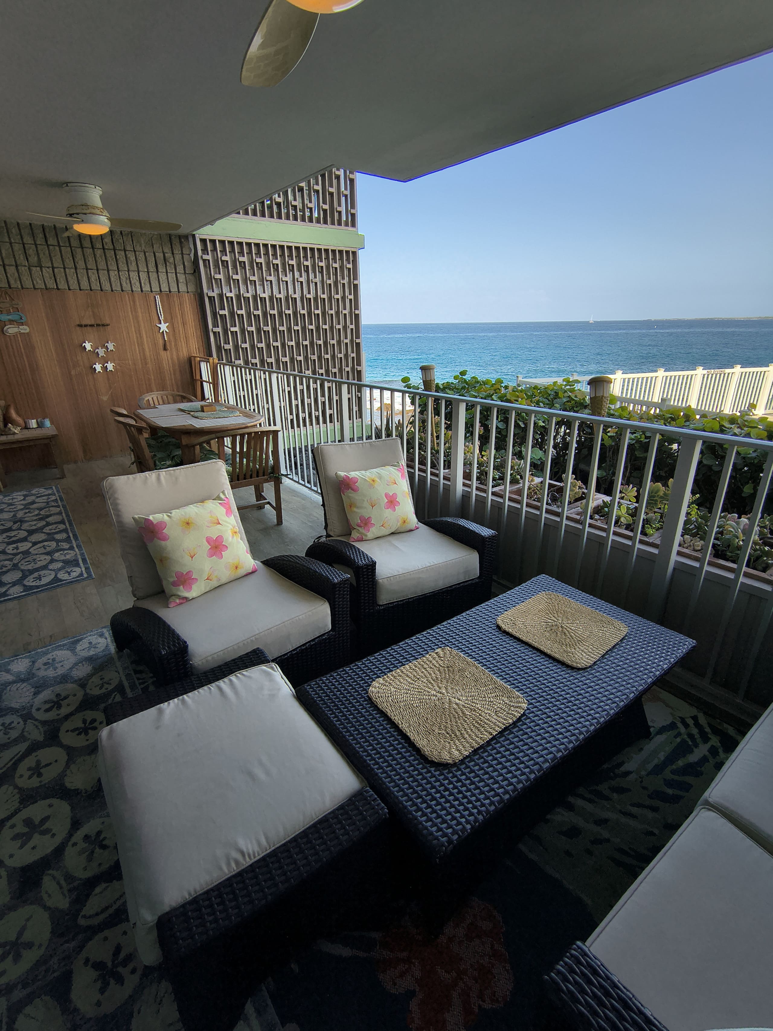 Condo in Kailua-Kona · ★4.94 · 2 bedrooms · 3 beds · 2 baths - Image 19