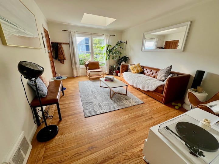 Urban Oasis- Backyard, Deck, City Views - San Francisco, CA