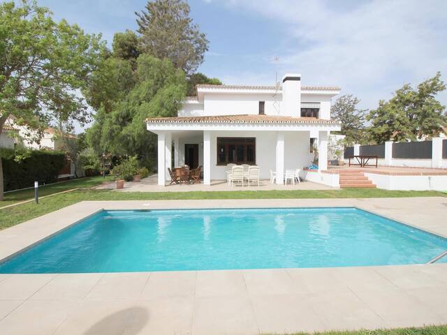 Del Parque Flats managed Airbnb listing 1
