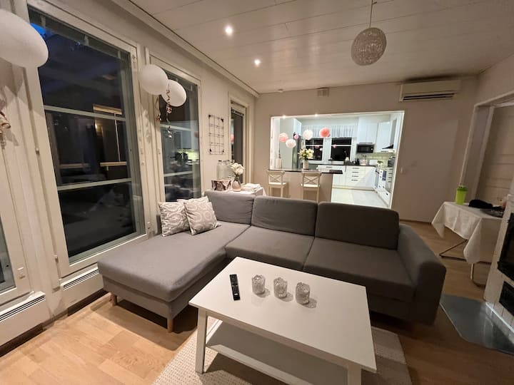 Villa Honkaranta
Talo, Saunamökki Ja Palju - Kuru