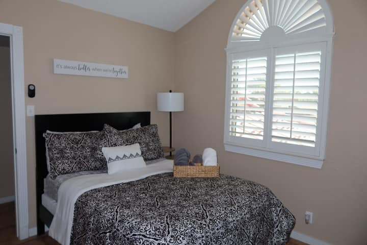 غرفة النوم 1