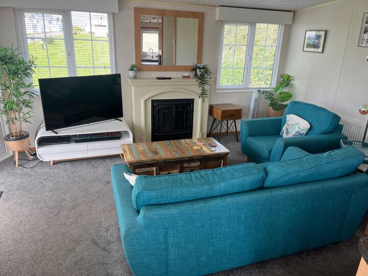 Affordable, Sea-side Holiday Lodge Near Cromer - Norfolk