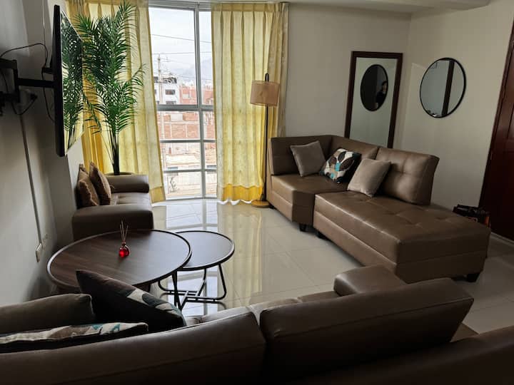 Confortable Apartamento Céntrico De Estreno - Trujillo