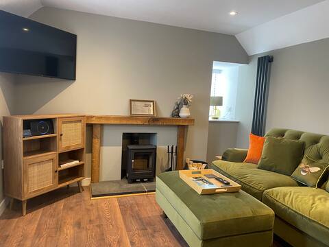 Top performing Airbnb: Struie Bothy near Dornoch Beach in Dornoch