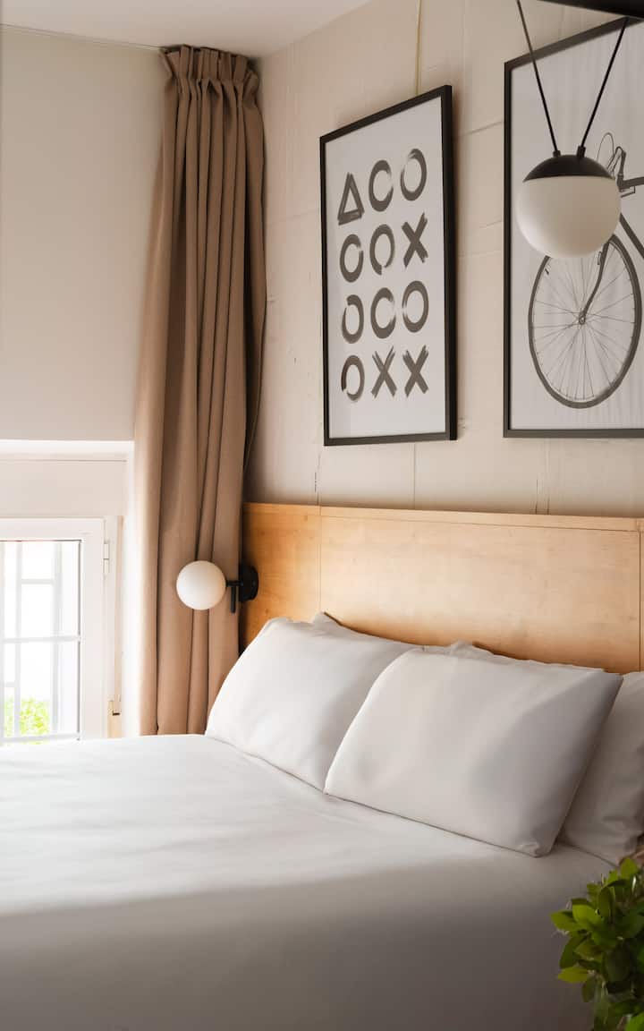 Madrid Malasaña | Souterrain Studio With Sofa Bed - Madrid