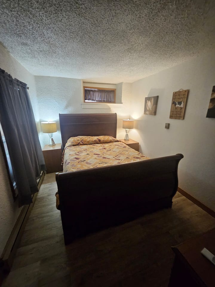 საძინებელი 1