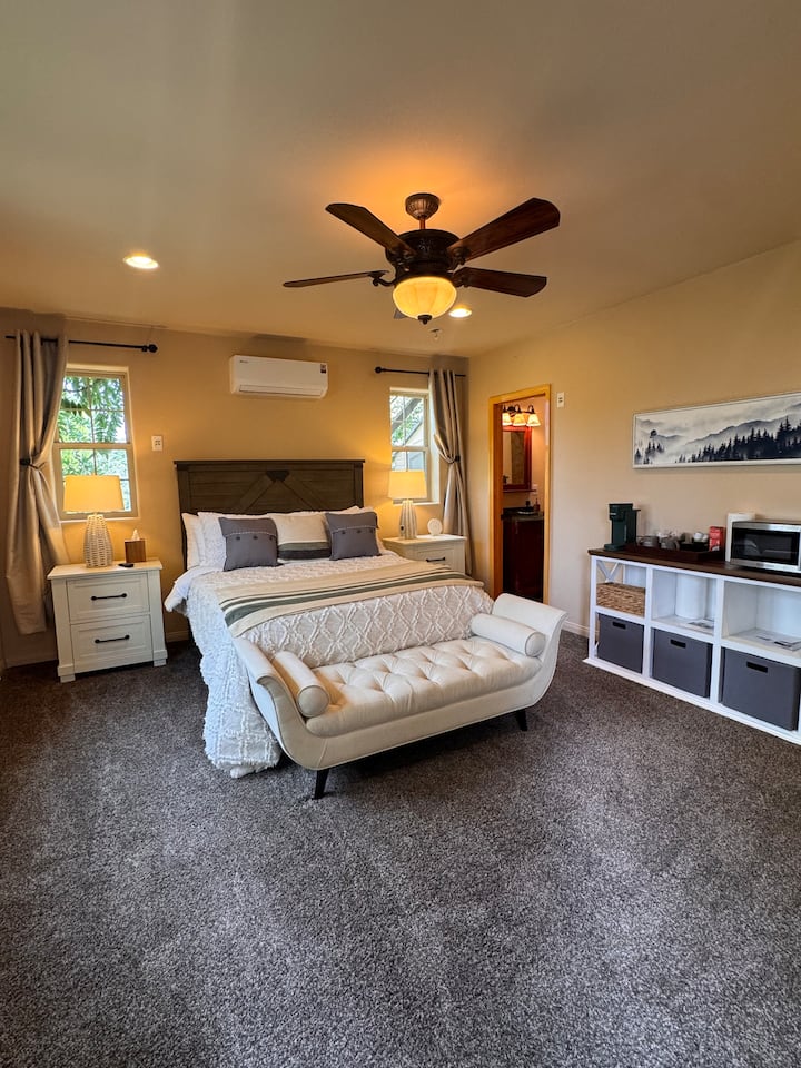 Private Suite For 2 Near Lake Arrowhead Village - Lake Arrowhead, CA