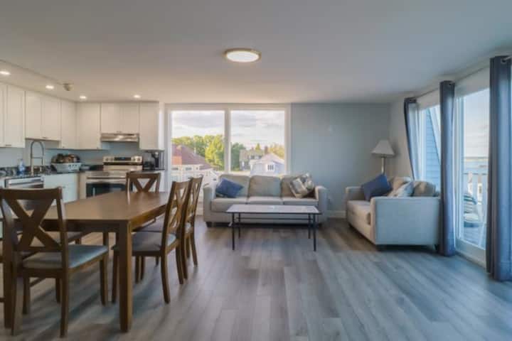 Unlimited Ocean View, 85 Ocean Road, Unit 303 - Narragansett, RI