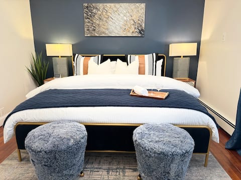Family-Pet Friendly/Fast Wi-Fi/King Bed/Parking