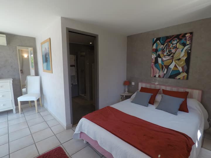 საძინებელი 6