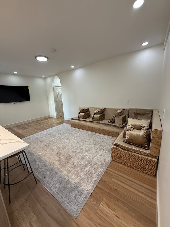 Newly Renovated Middle Eastern Inspired Furnishing - The Bronx, NY