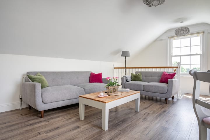 Mattella Loft - Ballymena