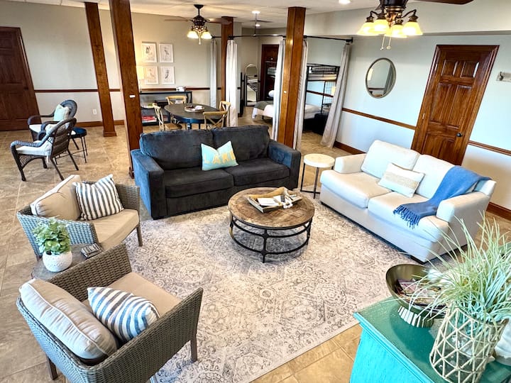 Waterfront Lake Suite In The Shoals - Florence, AL