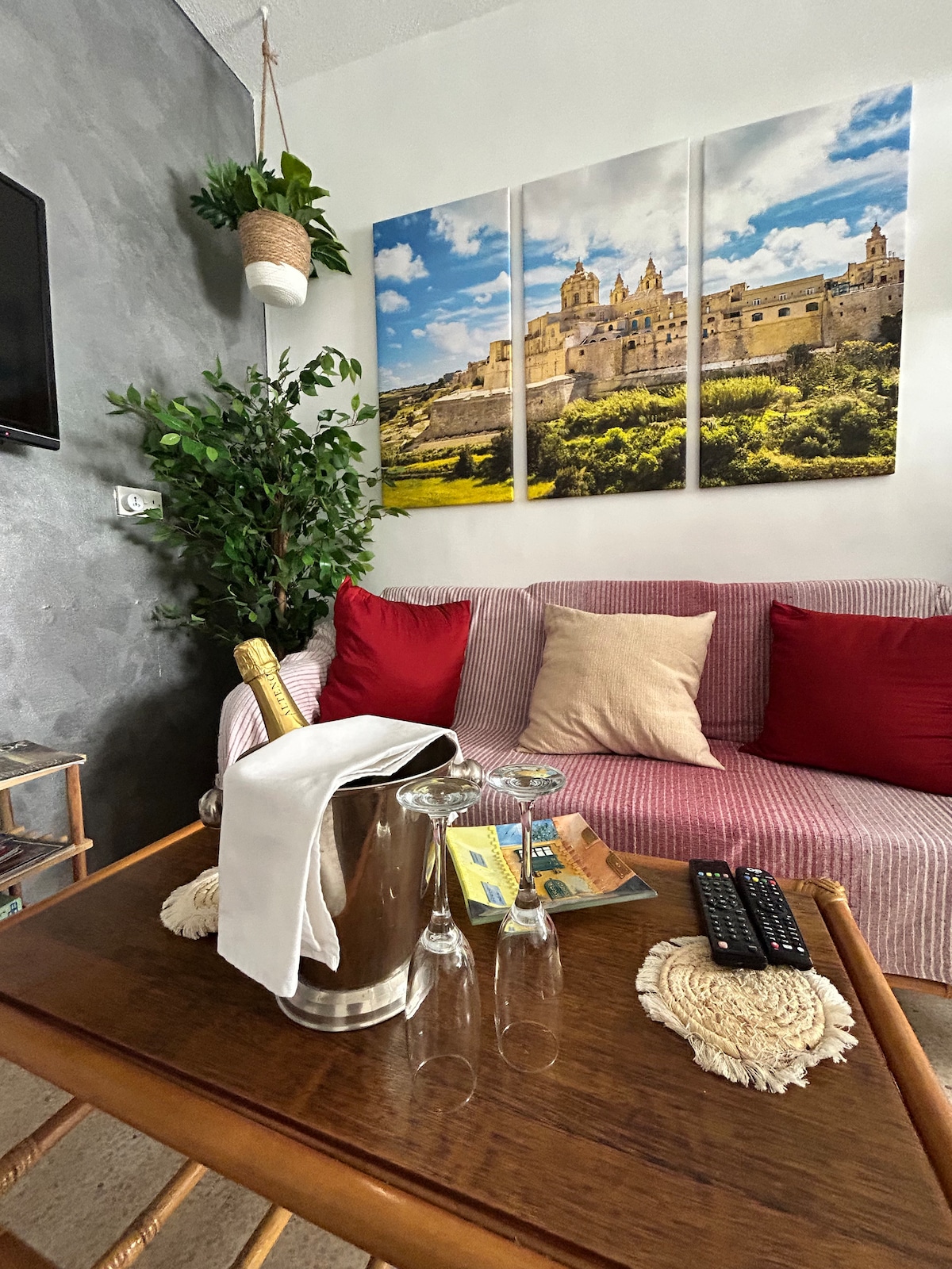 St Paul’s Bay central apartment in Qawra